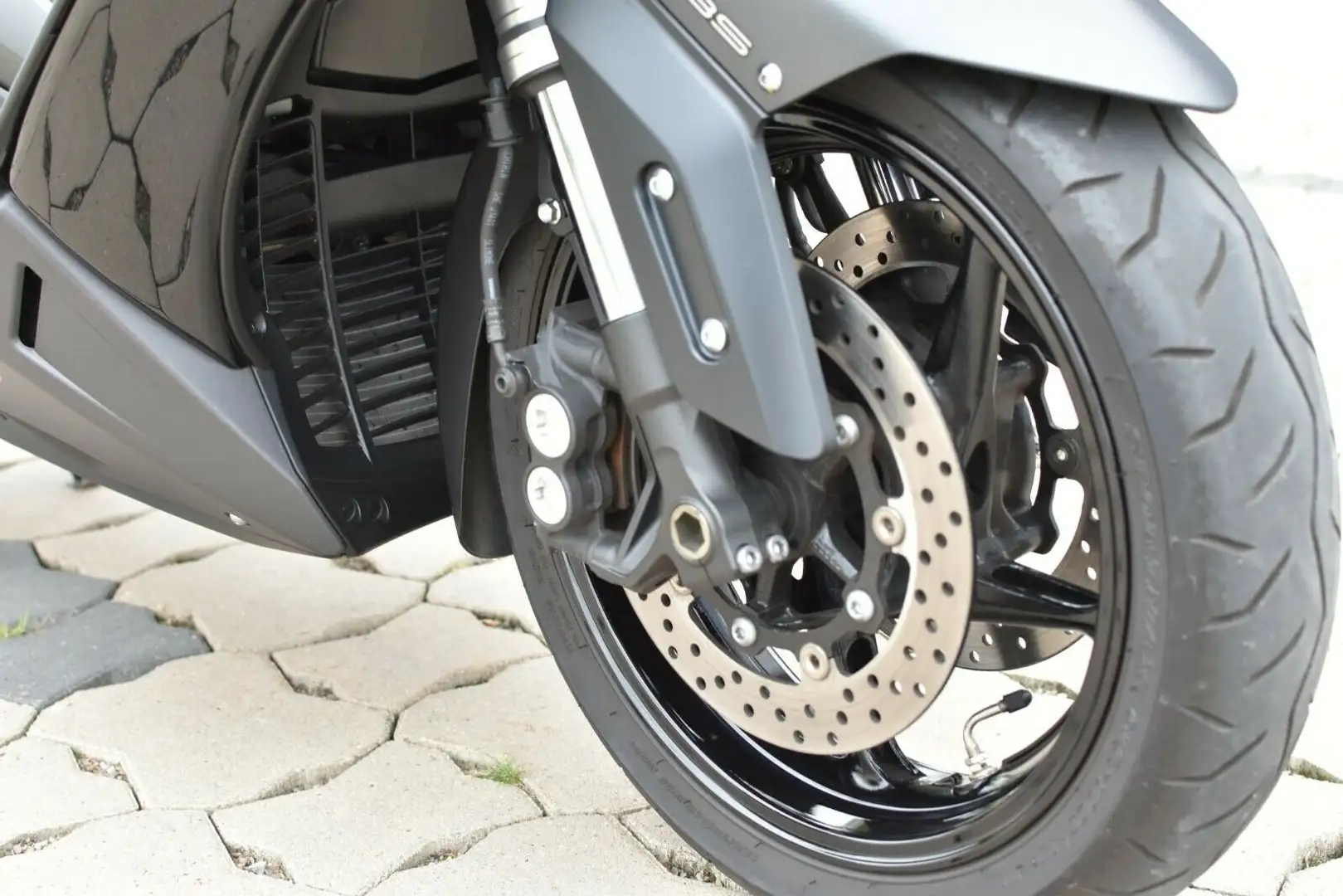 Yamaha TMAX 530 Nuova revisione Gris - 2