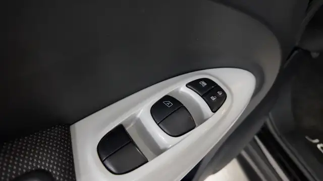 Nissan Qashqai view 17