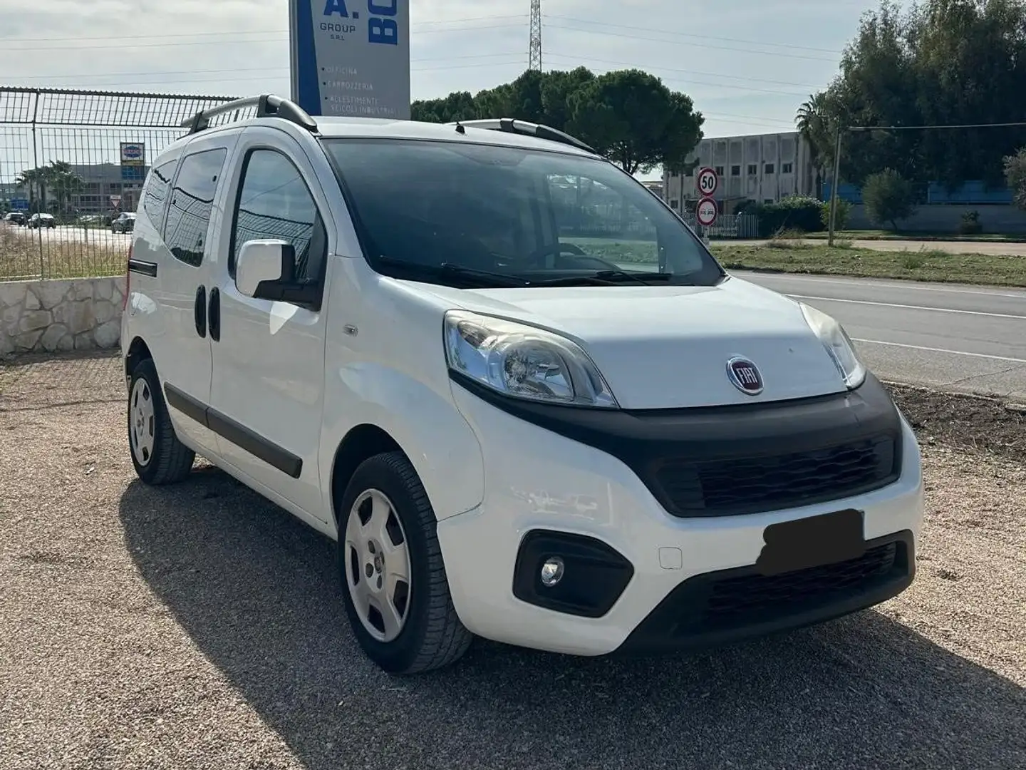 Fiat Qubo Weiß - 1