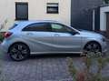 Mercedes-Benz A 180 A 180 d 7G DCT Silber - thumbnail 4