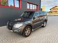 Mitsubishi Pajero 3.2 DI-D SUV-Star *AHK*SH*FSW* Grau - thumbnail 1