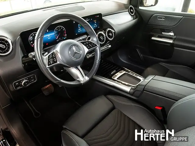 Mercedes-Benz B-Class view 8