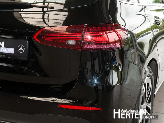 Mercedes-Benz B-Class view 14