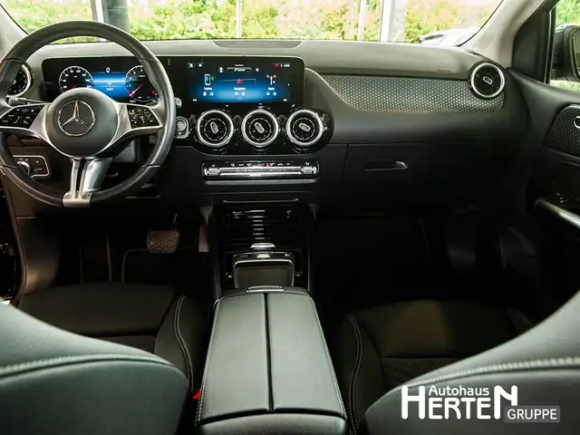 Mercedes-Benz B-Class view 10