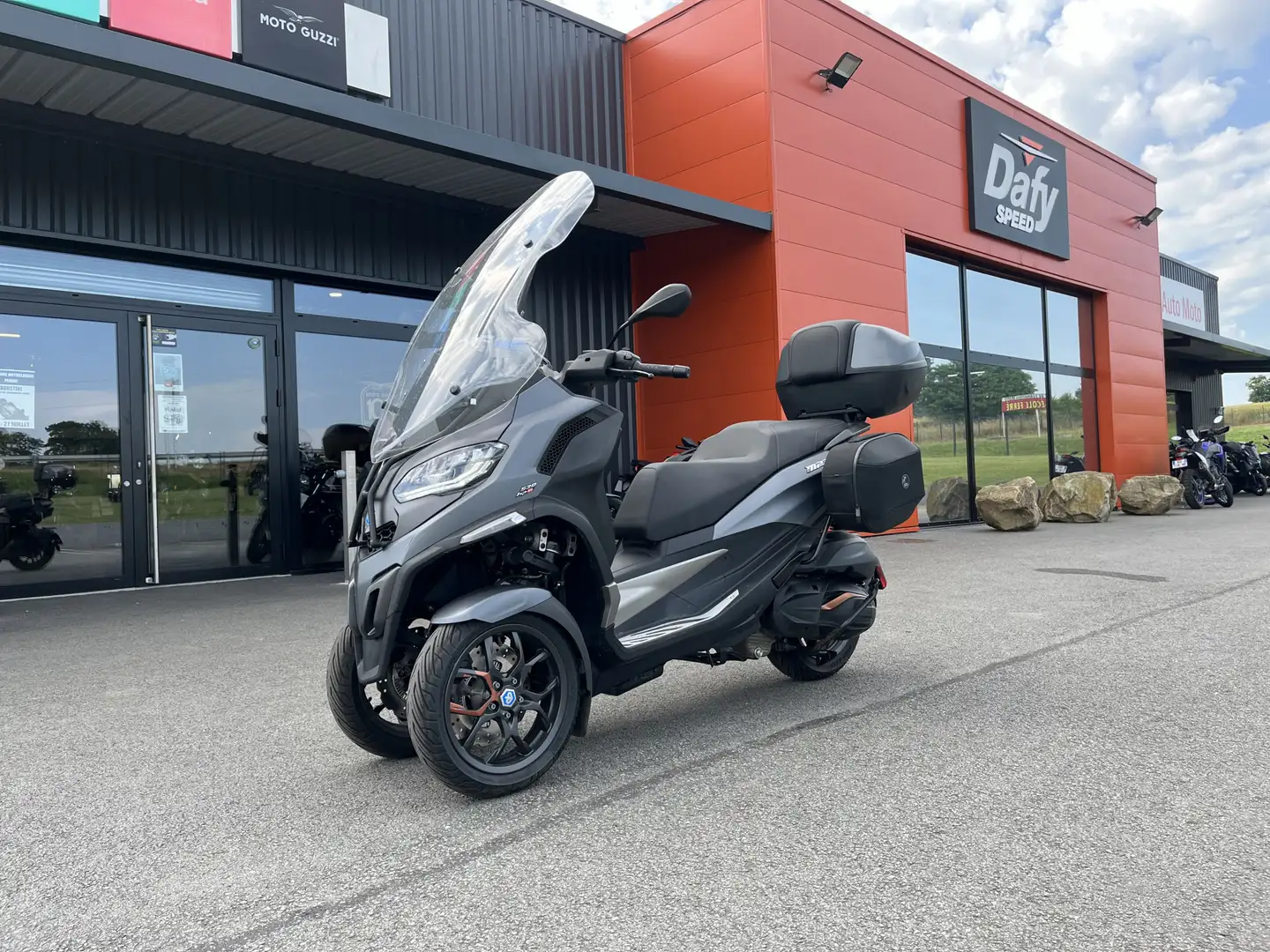 Piaggio MP3 530 - 1