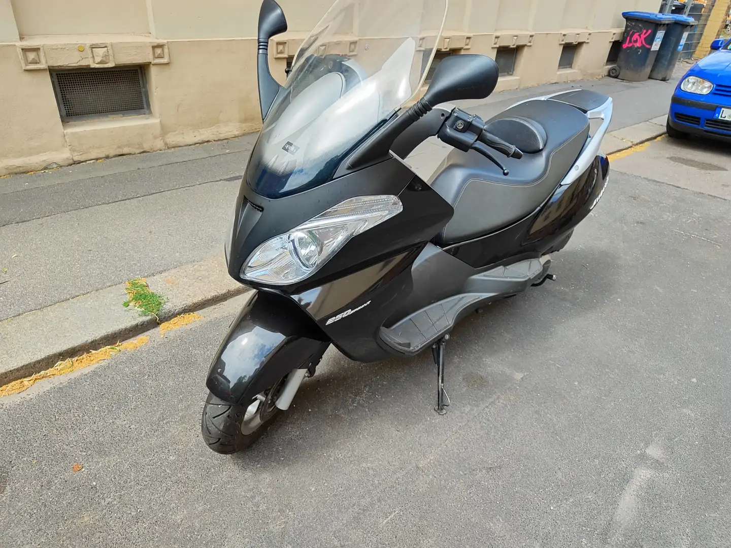 Aprilia Atlantic 250 Noir - 1