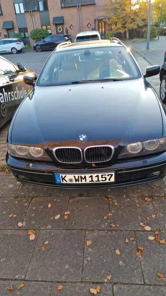 BMW 525