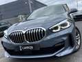 BMW 118 iA Pack M Sport LED/NAVI/COCKPIT/SHADOW/JA" 18 Grijs - thumbnail 1