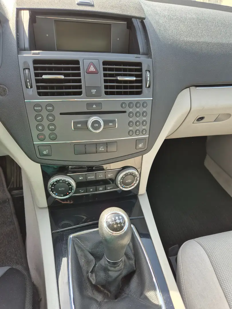 Mercedes-Benz C 200 C 200 Classic BlueEfficiency CDI Silber - 2