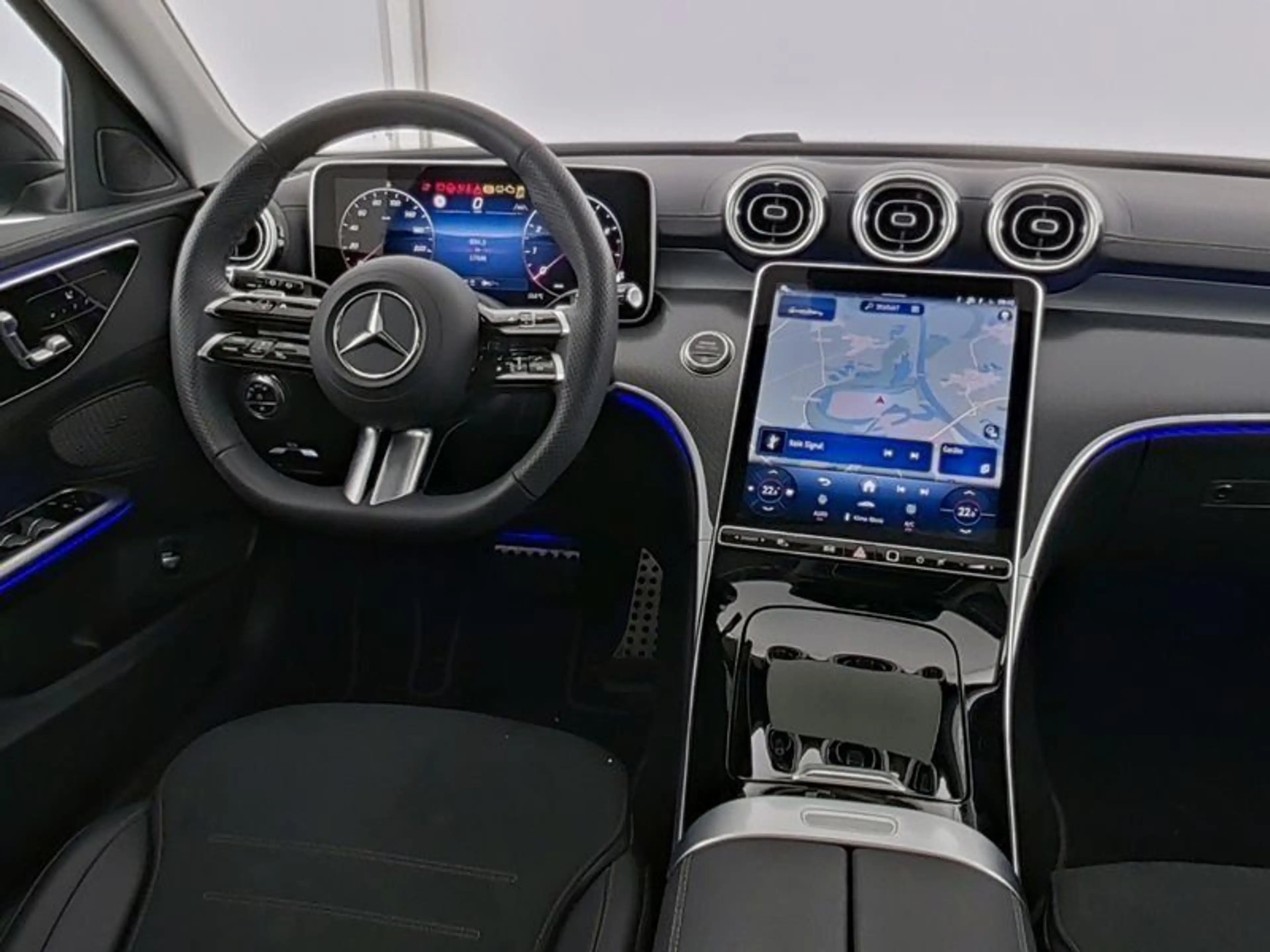 Mercedes-Benz C 180 T AMG-ADVANCED+ NIGHT PANO AHK MEMORY WDGS — photo 6