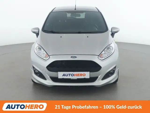 Ford Fiesta view 9