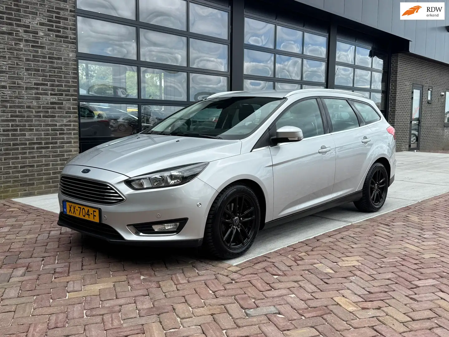 Ford Focus Wagon 1.5 TDCI Titanium Edition | Autm | Cruise | Gris - 1