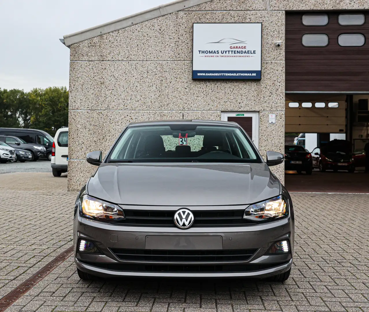 Volkswagen Polo PARKEERSENSOREN-V+A*AIRCO*APPLE-CARPLAY*NIEUWSTAAT Gris - 2