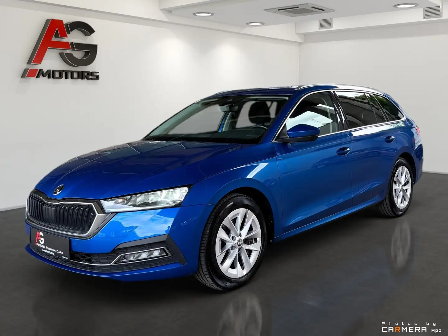 Skoda Octavia Combi 2,0 TDI Premium DSG/Virtual Cockpit/LED/Nav Blau - 1