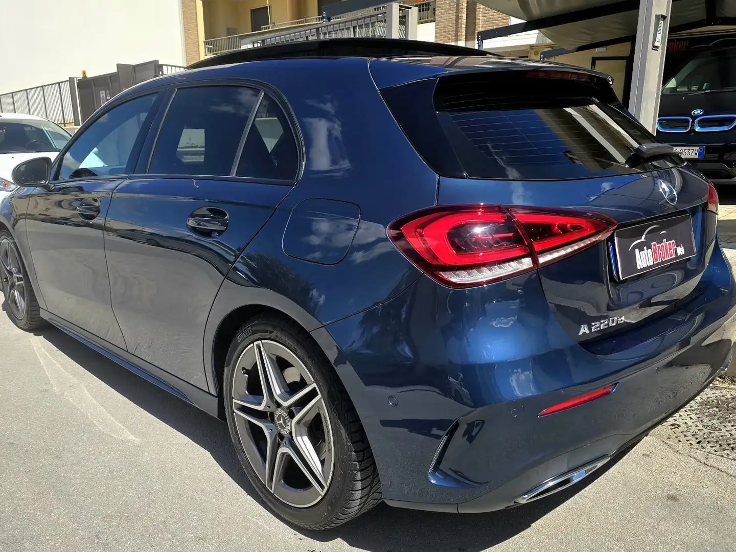 Mercedes-Benz A 220 d Premium AMG Night edition-Ufficiale-IVA ESPOSTA Bleu - 2