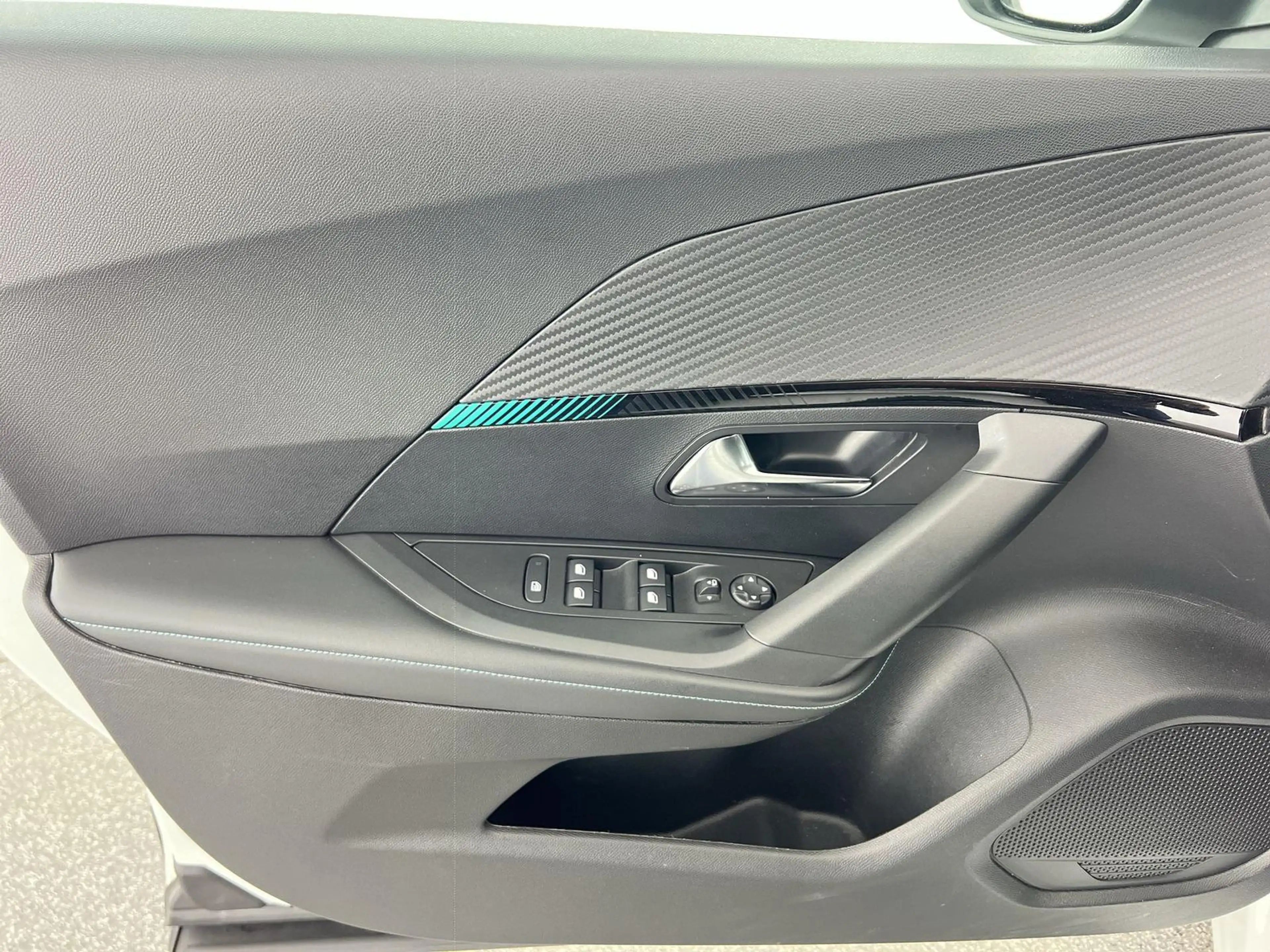 Peugeot e-2008 2008 e- Allure Pack*SHZ*NAVI*RFK*uvm — photo 10