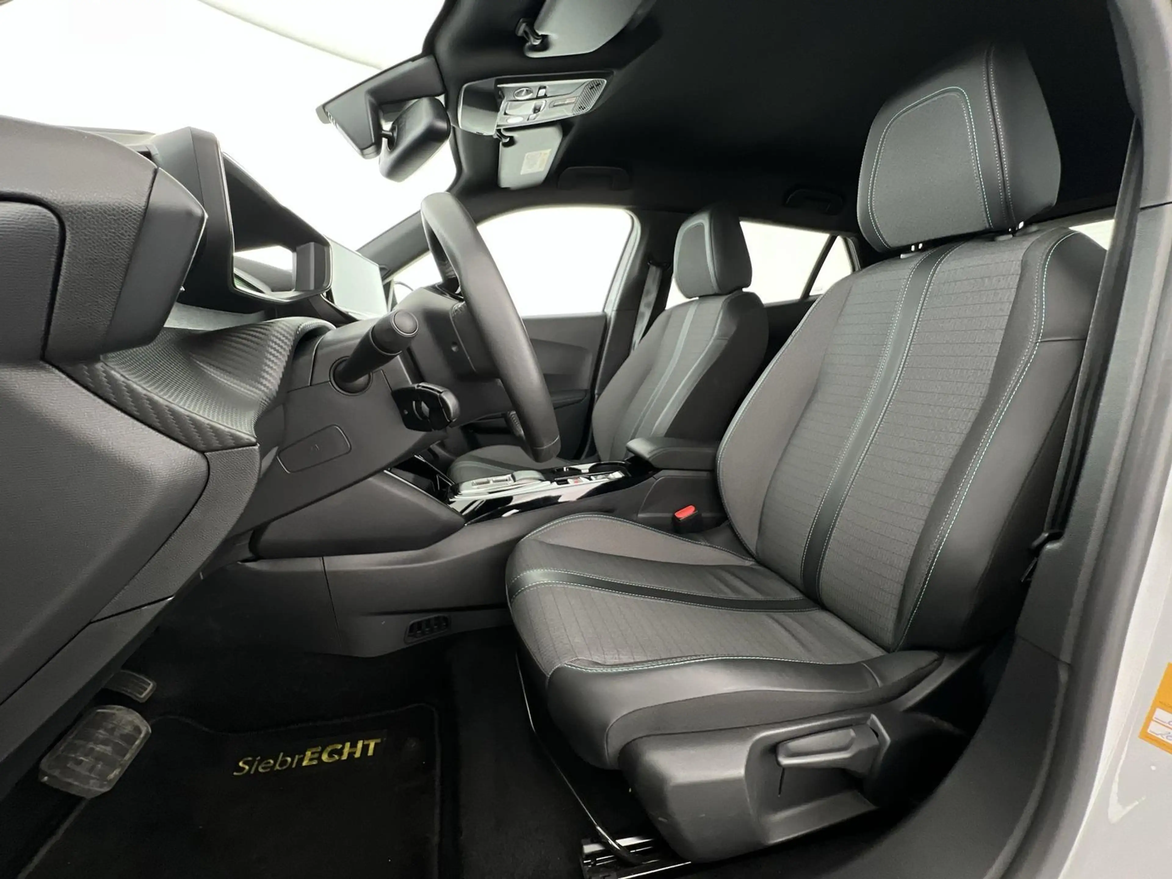 Peugeot e-2008 2008 e- Allure Pack*SHZ*NAVI*RFK*uvm — photo 8