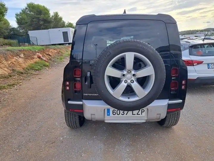 Land Rover Defender 2022, foto 5