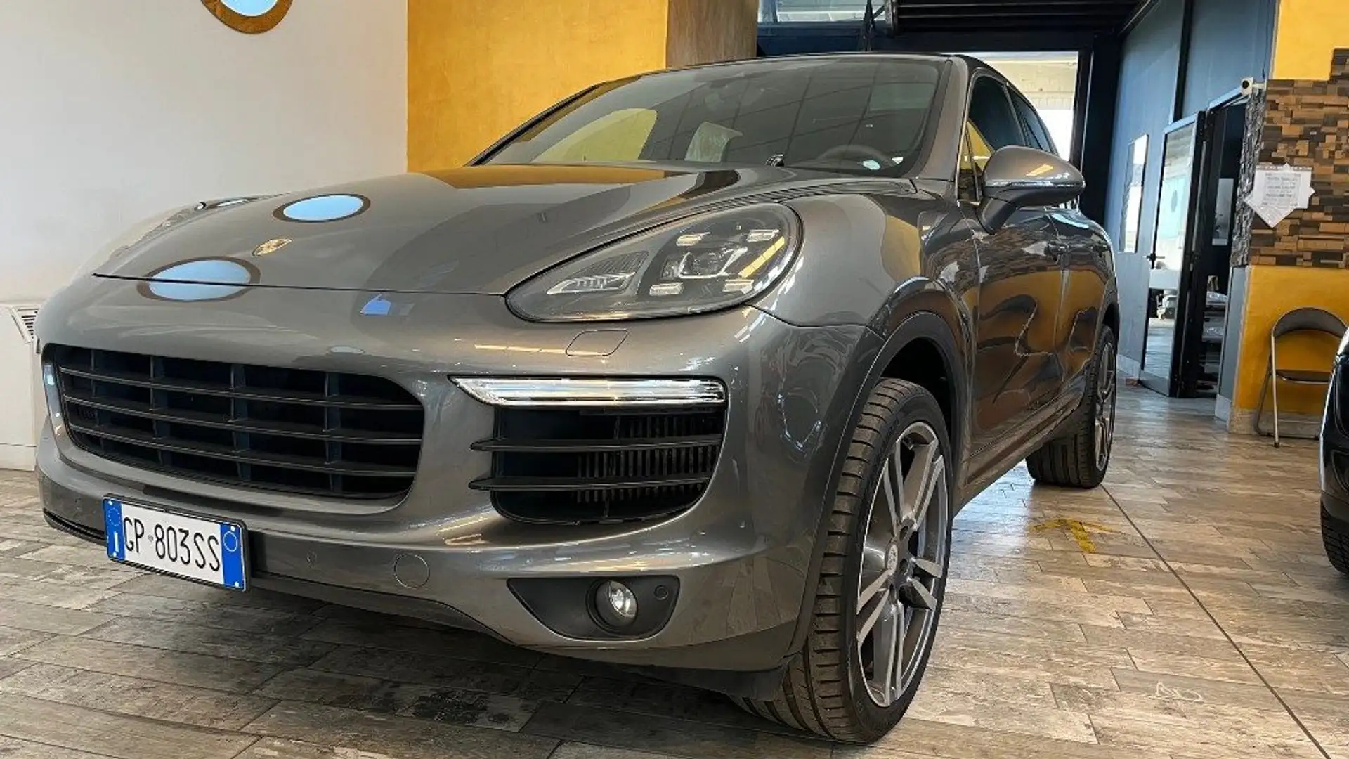 Porsche Cayenne 3.0 Diesel Platinum Edition - PERFETTO Коричневий - 1