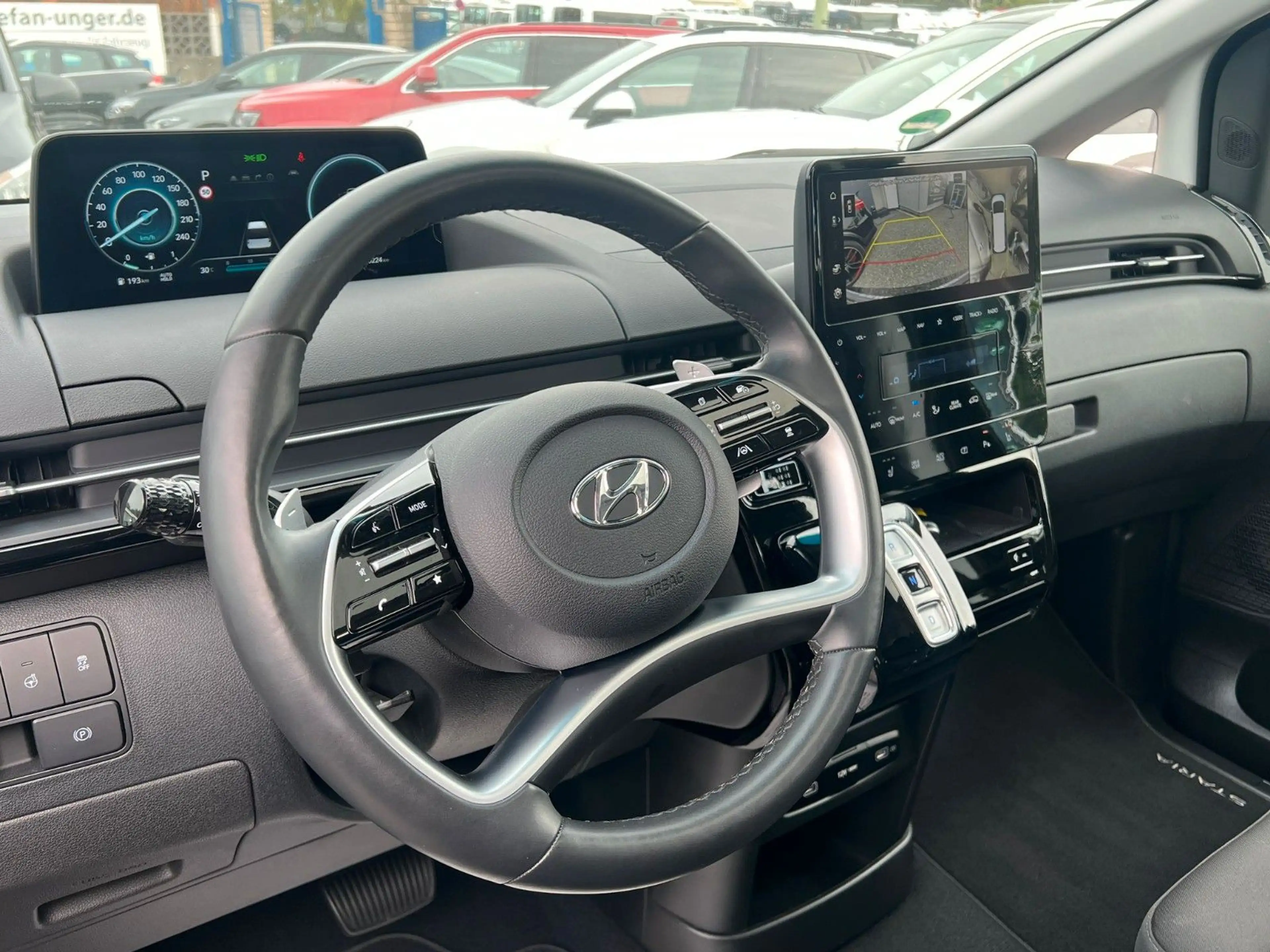 Hyundai STARIA TREND-9 SITZE-360 KAMERA-PANORAMA-ACC-LED — photo 11
