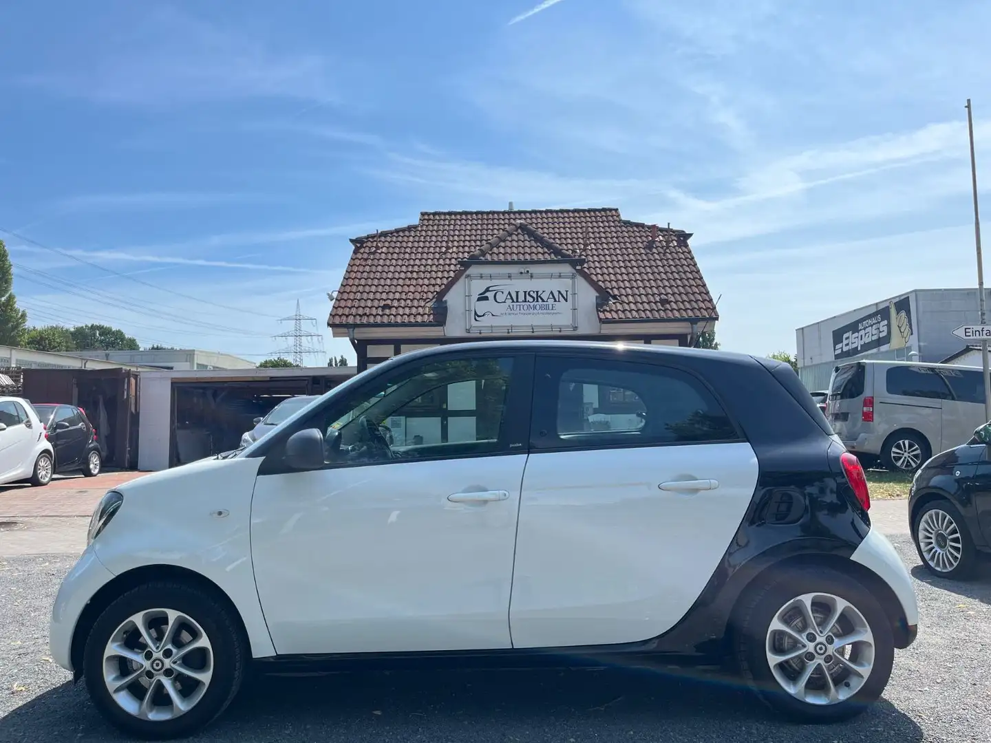 smart forFour Passion 52kW Twinamic*Navi*TÜV Neu*PDC Weiß - 1