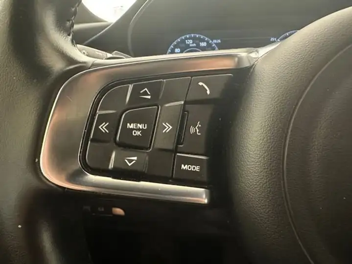 Jaguar E-Pace 2018, foto 18