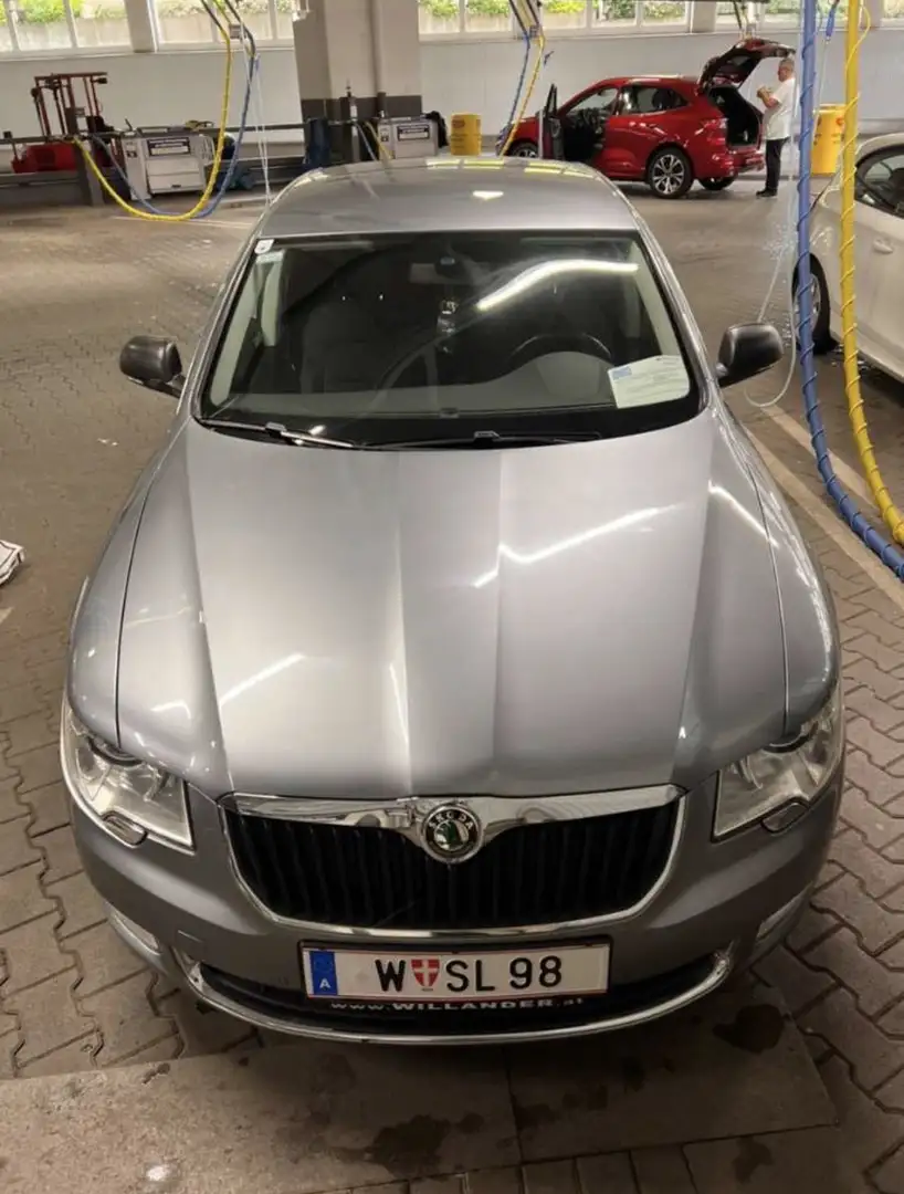 Skoda Superb 4x4 Elegance CR 2,0 TDI DPF DSG - 1