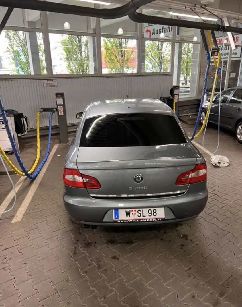 Skoda Superb 4x4 Elegance CR 2,0 TDI DPF DSG - 2