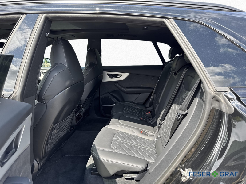 Audi Q8 50 TDI qu 2x S line AHK PANO HuD STANDHZ. — photo 12