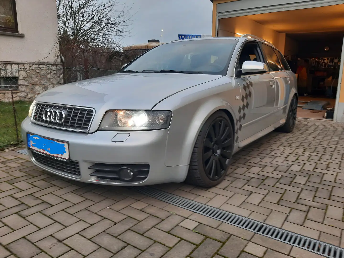 Audi S4 4.2 quattro!! NUR FÜR HÄNDLER ODER BASTLER!! Grau - 1