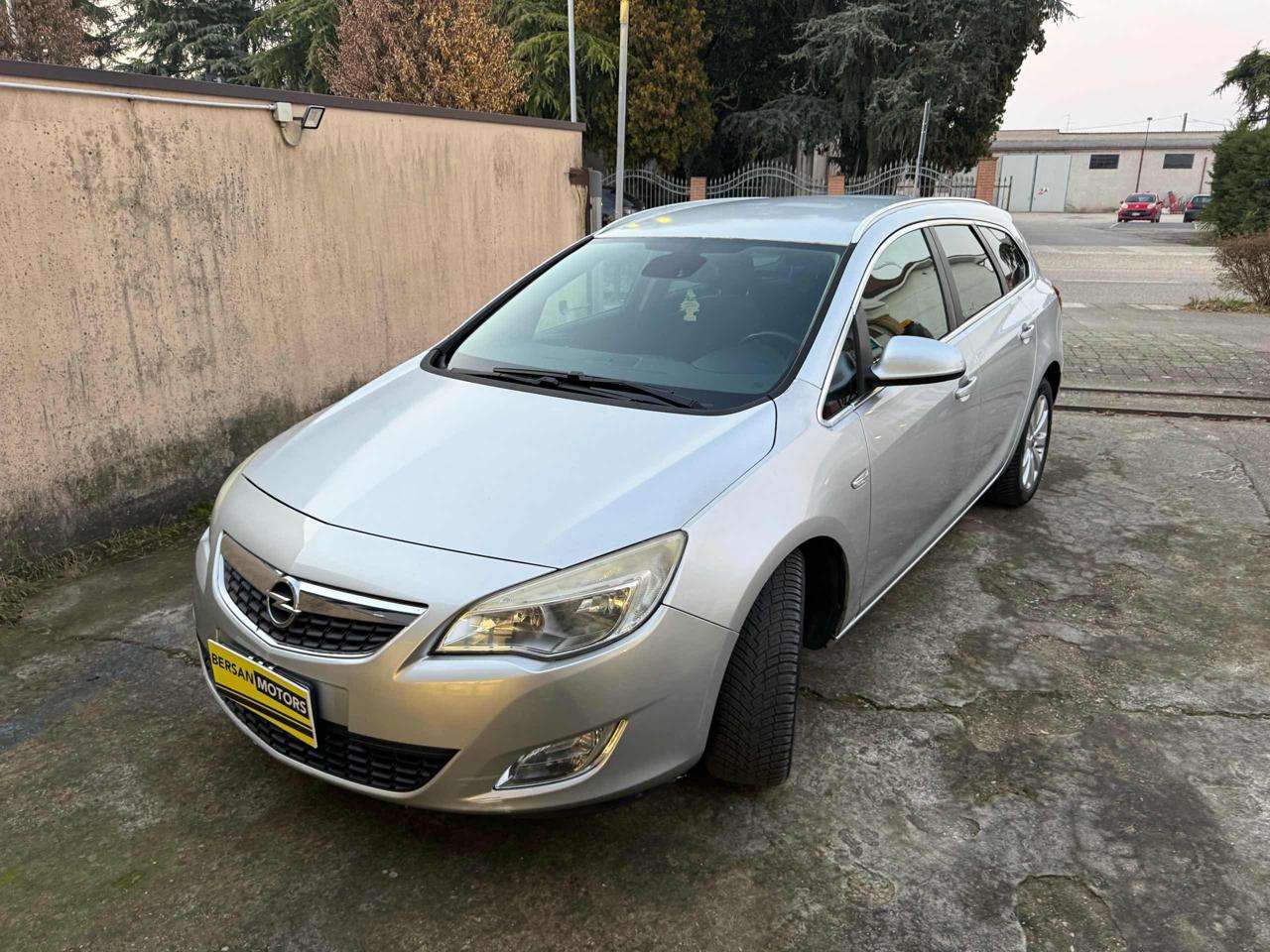 Opel Astra 1.7 CDTI 110CV Sports Tourer Cosmo