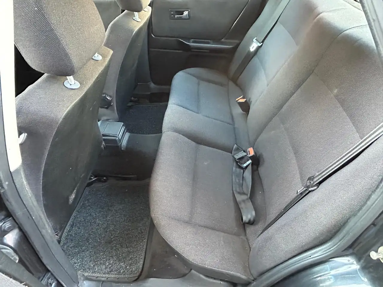 Audi 80 1.8 S Super, foto 2