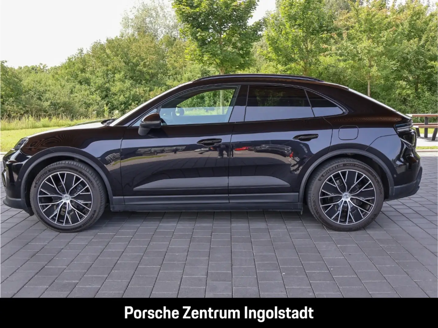 Porsche Macan Electric, Panorama, Luftfederung, Surround View, u Noir - 2