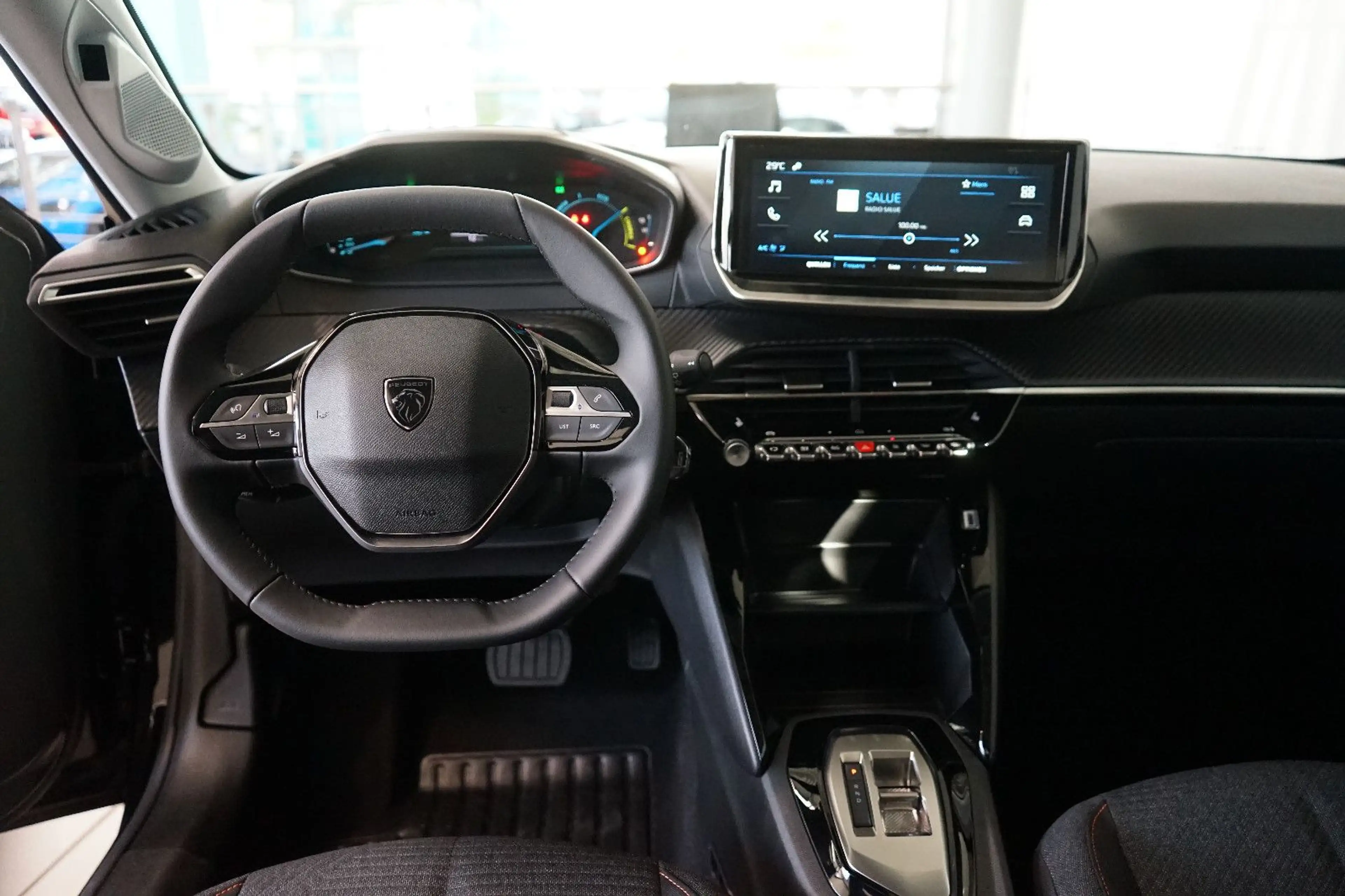 Peugeot 208 Hybrid 110 e Style Navi+LED+Sitzheizung+PDCh — photo 14