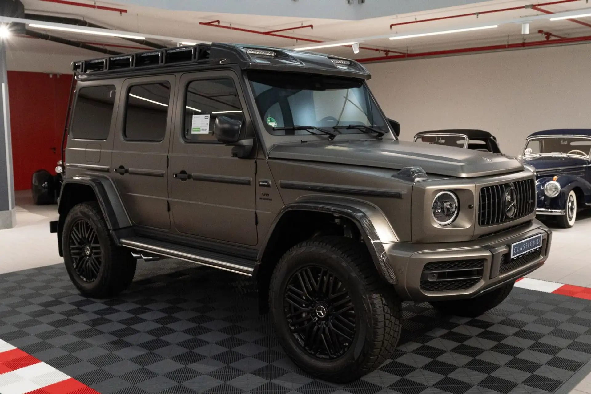 벤츠 G-Class G 63 AMG 2023 건메탈 사진 2