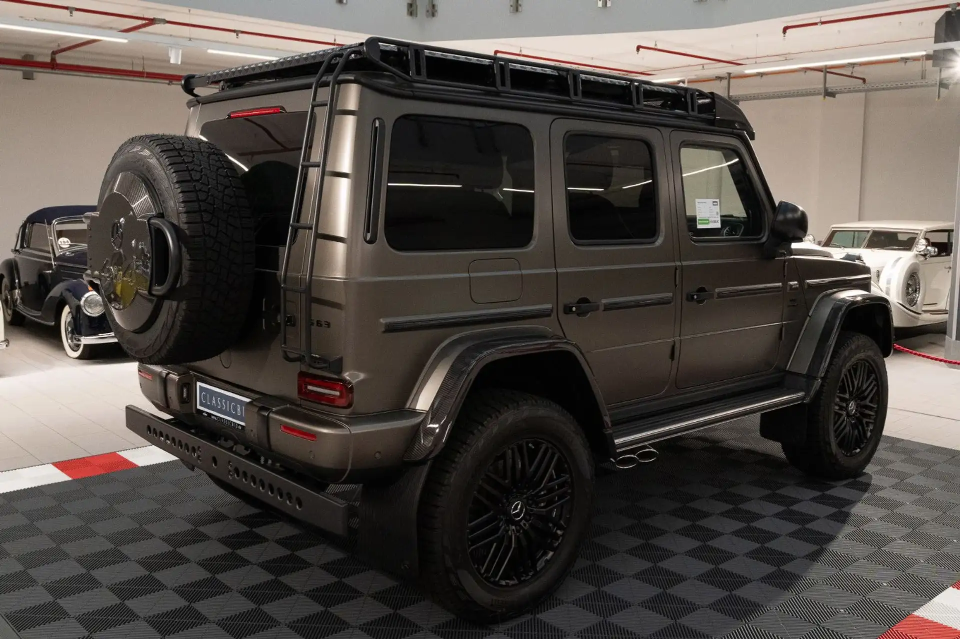 벤츠 G-Class G 63 AMG 2023 건메탈 사진 6