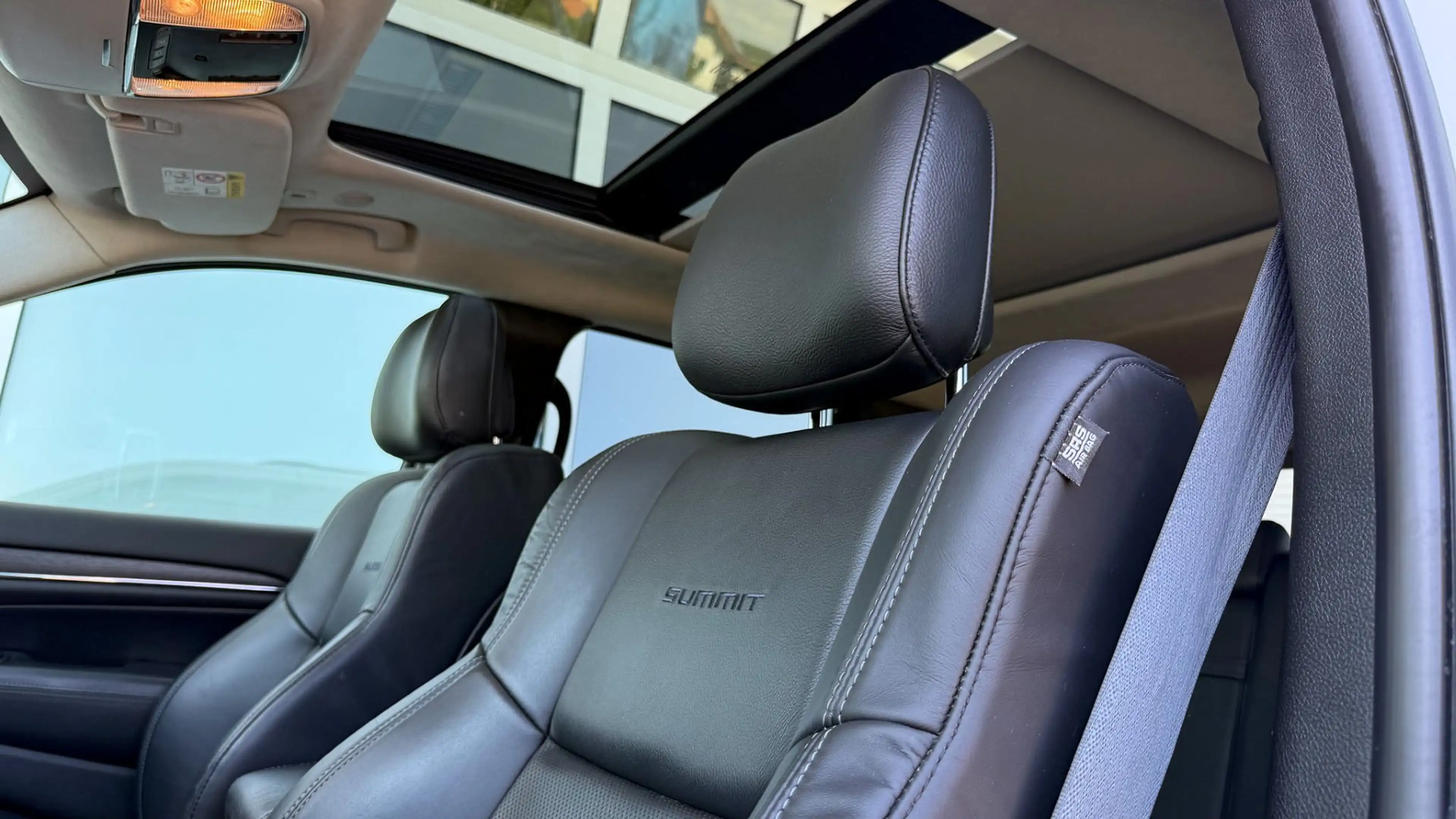 Jeep Grand Cherokee 3,0 V6 CRD Summit — photo 14