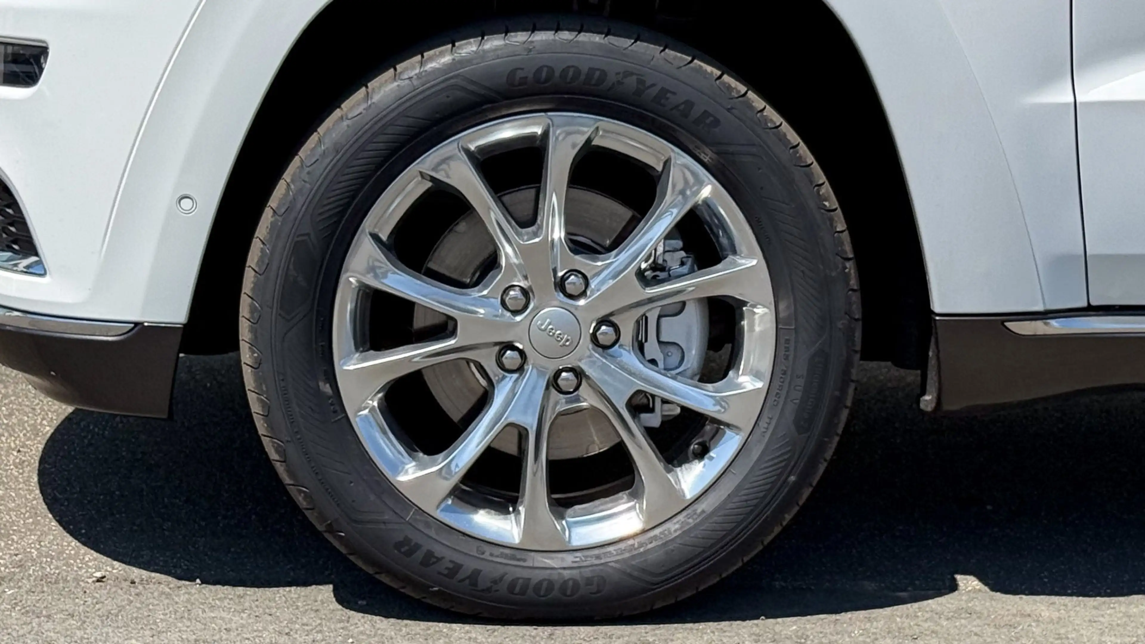 Jeep Grand Cherokee 3,0 V6 CRD Summit — photo 7