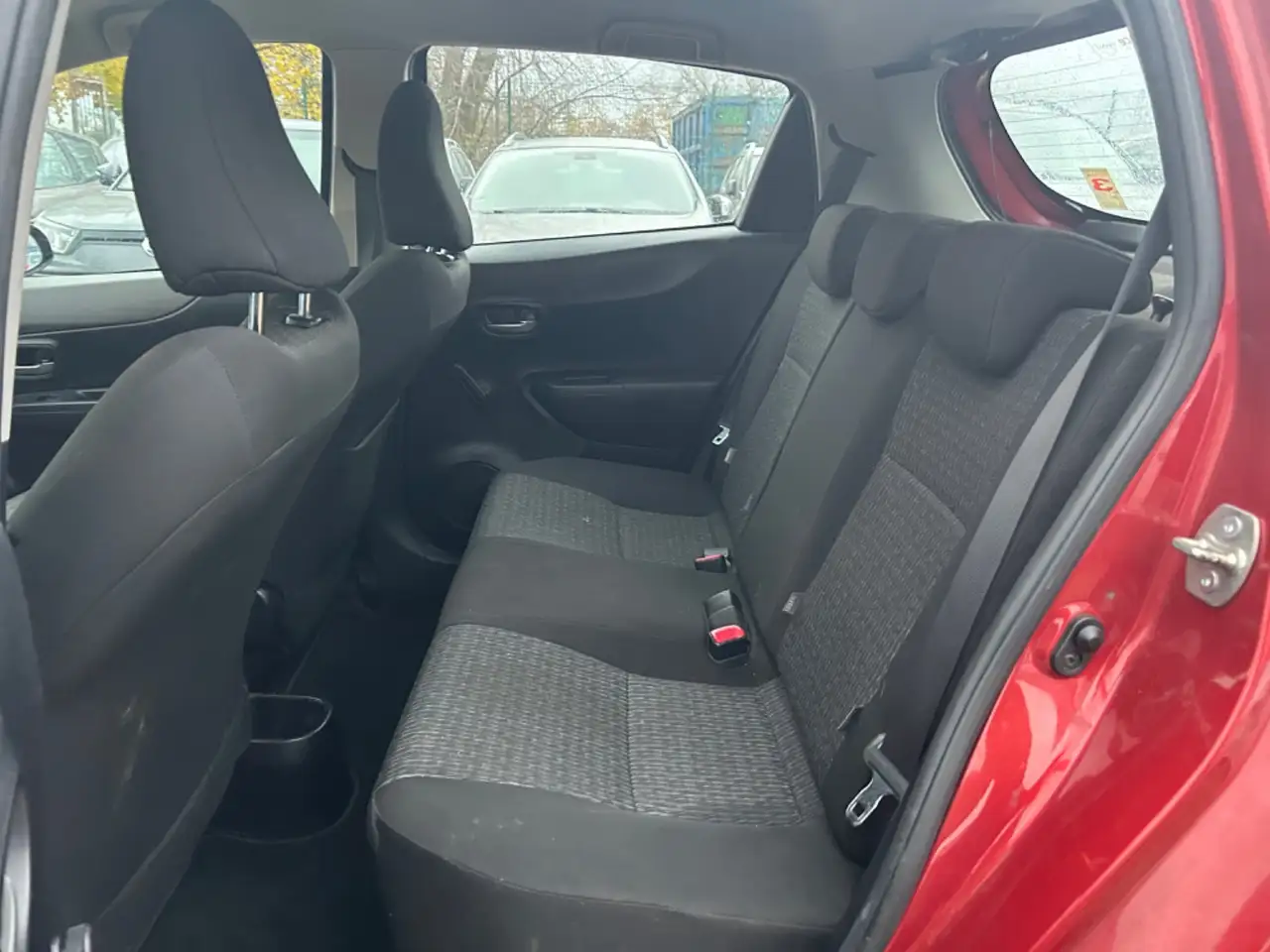 Toyota Yaris Yaris — photo 8