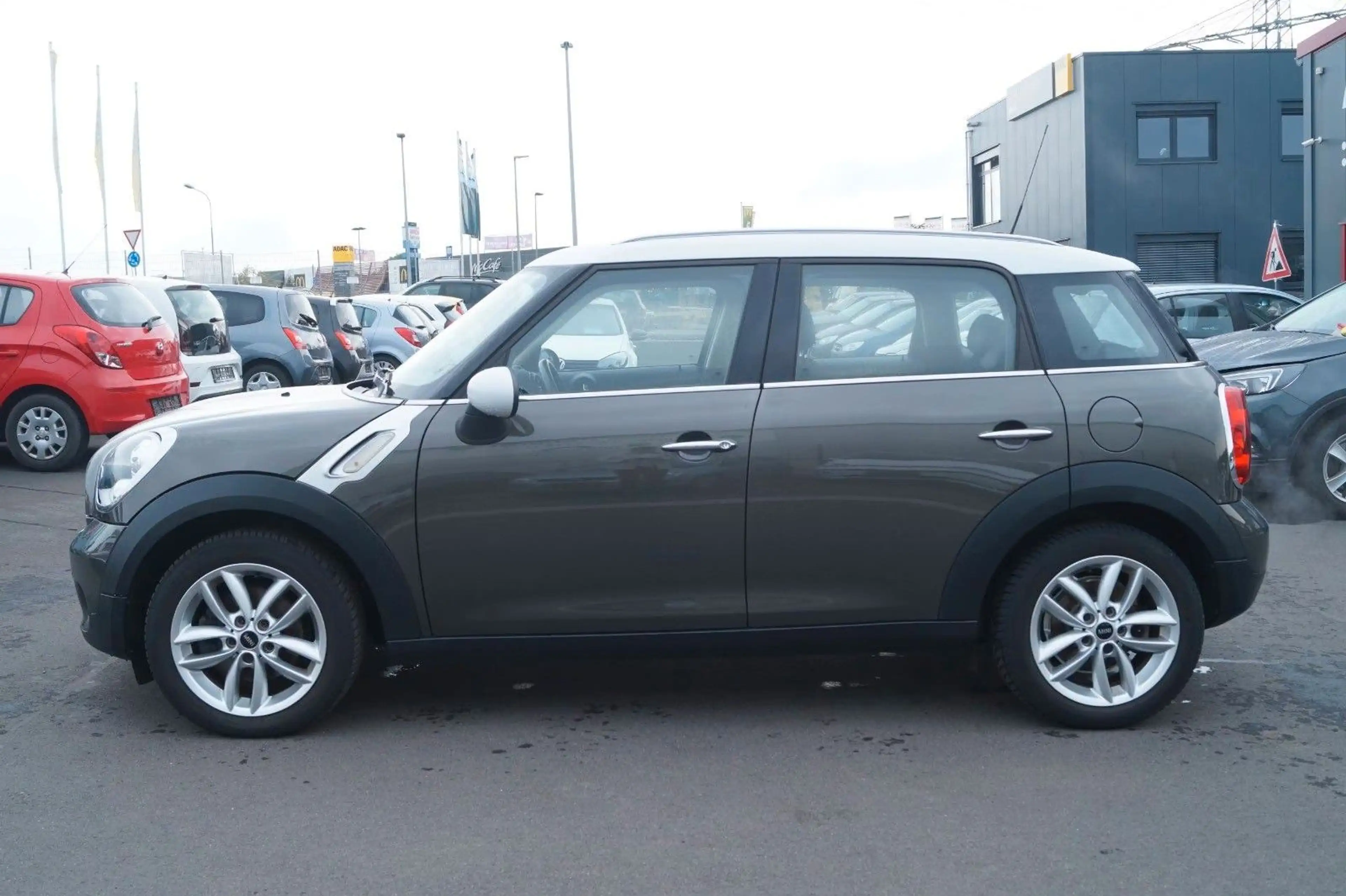 MINI Cooper Countryman | Navi | SHZ | Klimaautomatik — photo 3