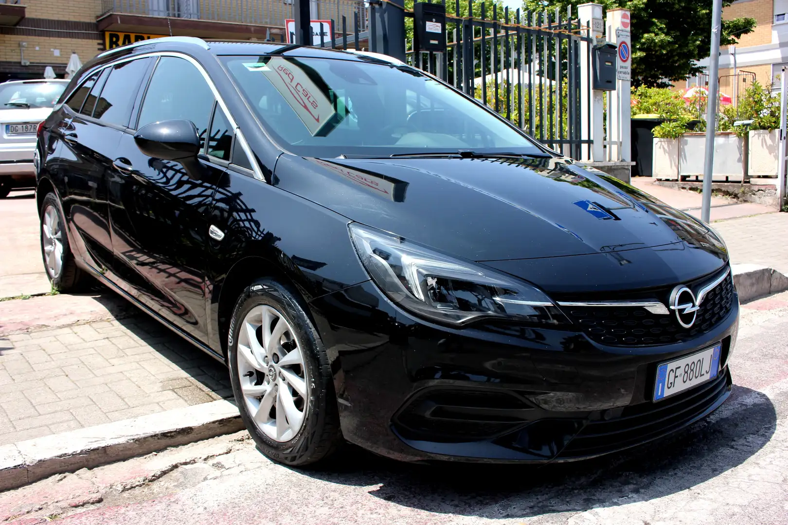 Opel Astra 1.5 cdi SW AUTOMATICA *PREZZO VERO* PELLE TELECAM Nero - 2