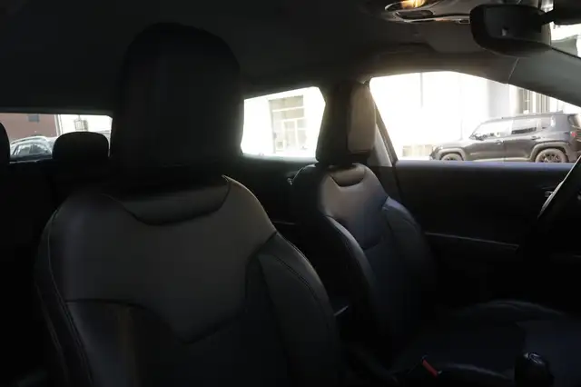 Jeep Compass view 6