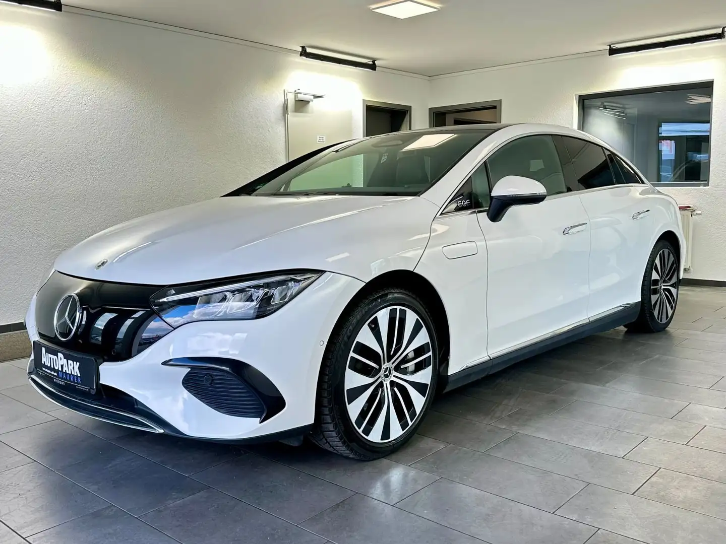 Mercedes-Benz EQE 350 AVANTGARDE*Pano*Kamera*LED*SHZ*Distroni Wit - 2