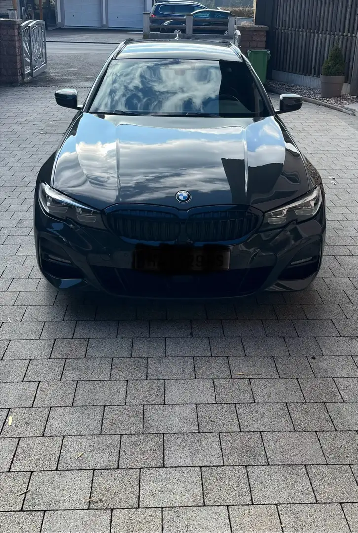 BMW 320 320d xDrive Touring 48 V Mild-Hybrid-Technologie A - 2