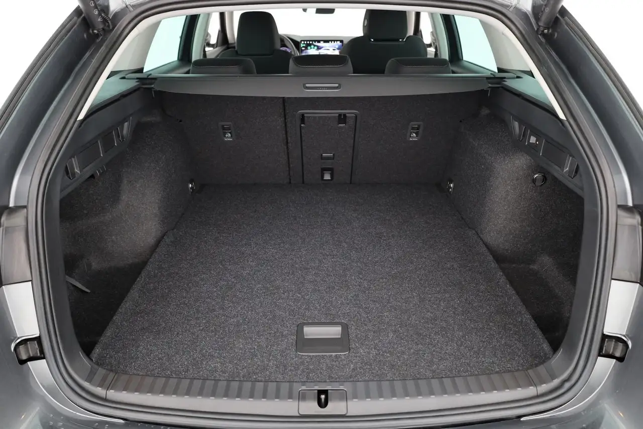 Skoda Octavia 2026 — фото 12