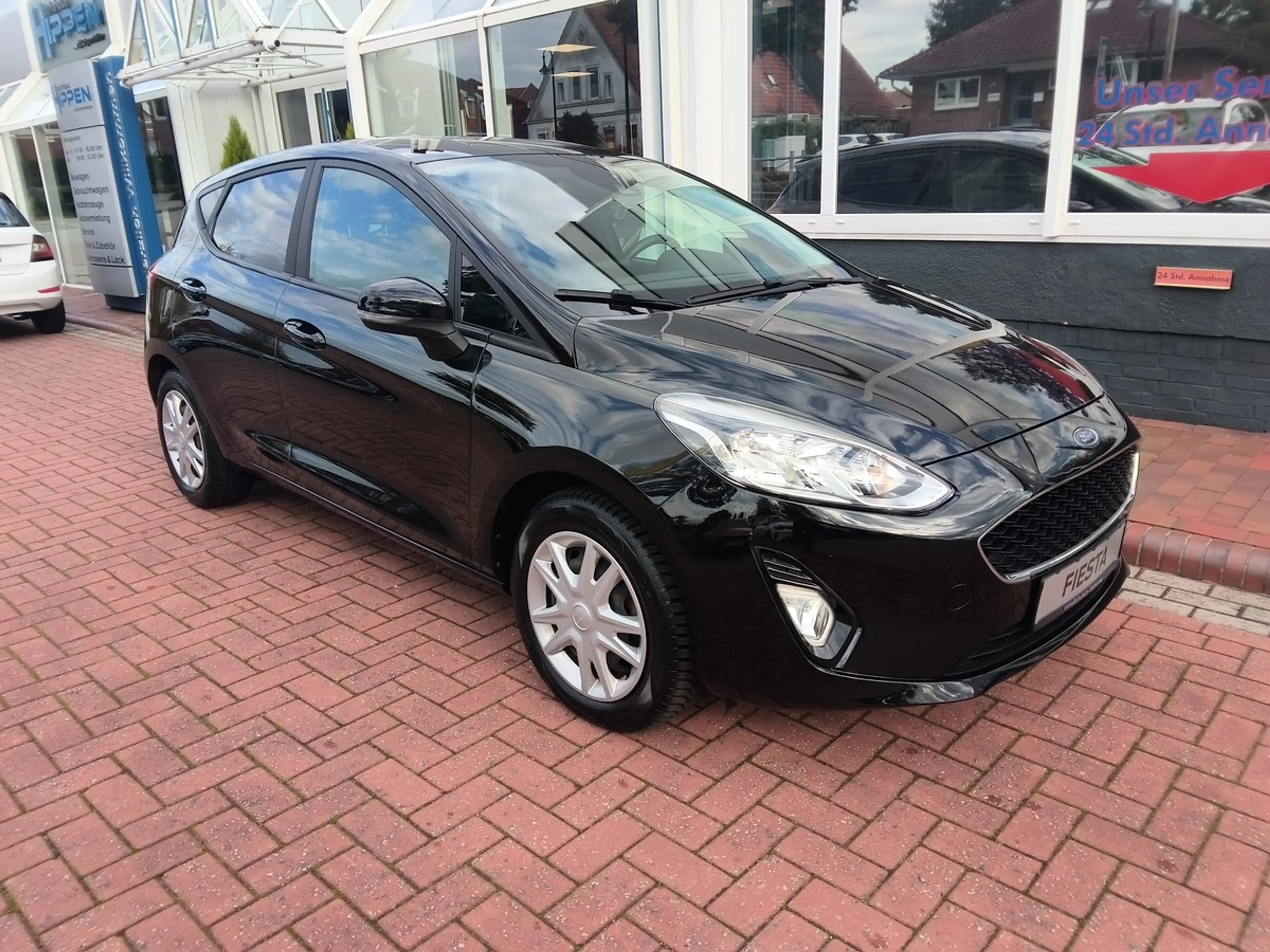 Ford Fiesta Cool&Connect, GJR, Tempomat, — photo 7