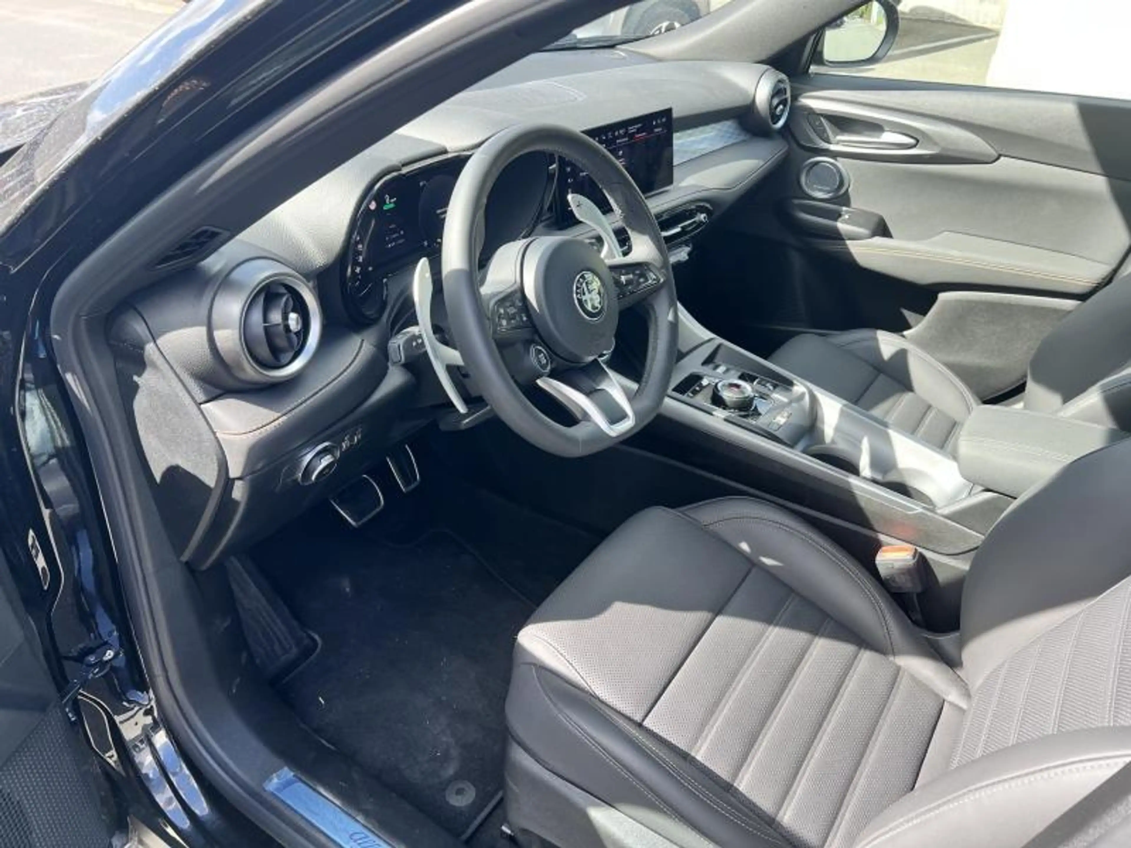 Alfa Romeo Tonale NEW TONALE 175 HP TI — photo 14