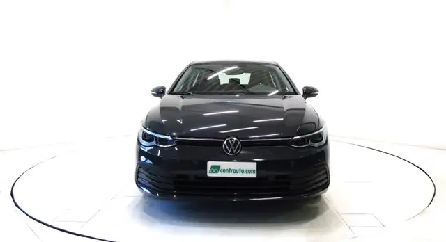 Volkswagen Golf view 2