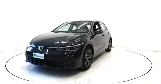 Volkswagen Golf view 3