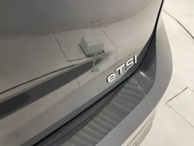 Volkswagen Golf view 14